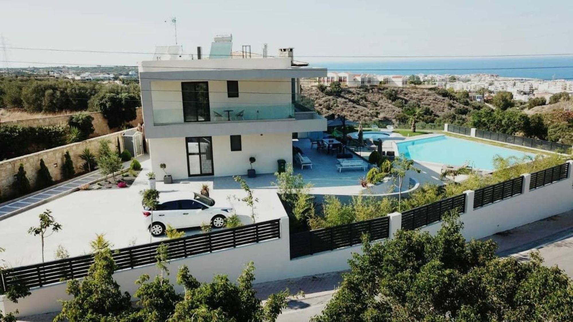 Orama Luxury Villa 4 Bedrooms With Private Pool Hersonissos  Zewnętrze zdjęcie